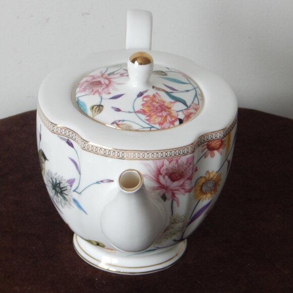 GRACE TEAWARE Fine Porcelain Scatter Spring Flowers & Hummingbird Teapot New - Picture 4 of 9